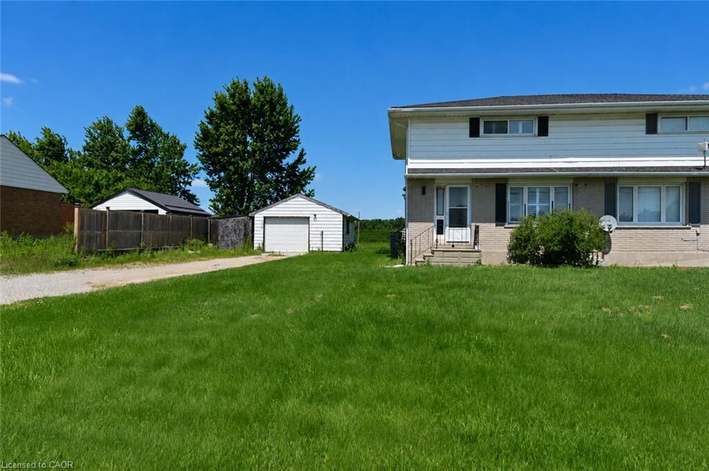 Property Photo:  685717 Hwy 2  ON N4S 7V9 