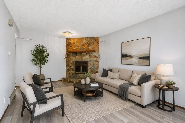 Property Photo:  56 Pinecliff Close NE  AB T1Y 4N5 