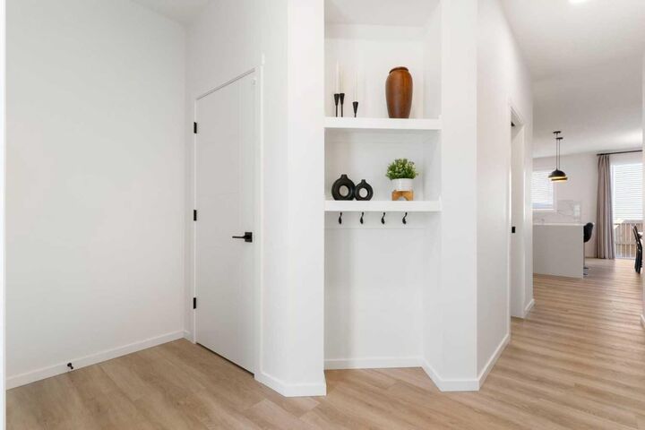 Property Photo: 18 Southwinds Link SW AB T4B 5S3