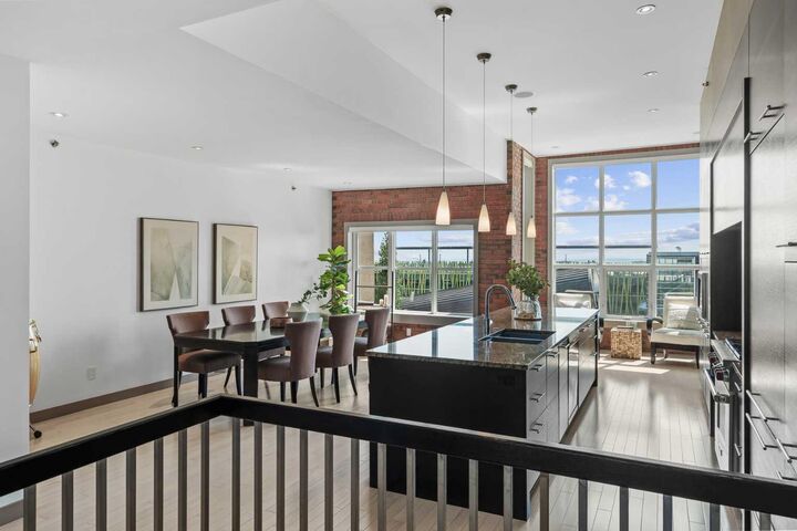 Property Photo:  610 Aspen Meadows Hill SW  AB T3H 0G3 