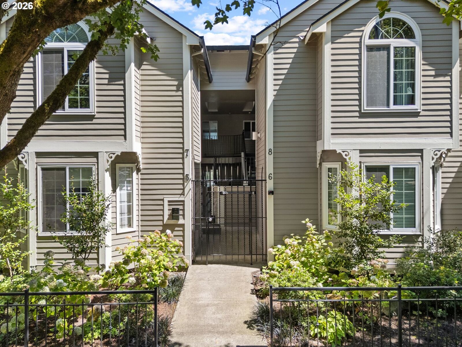 Property Photo:  3812 S Kelly Ave 7  OR 97239 