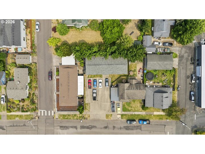 Property Photo:  2119 C St  WA 98671 