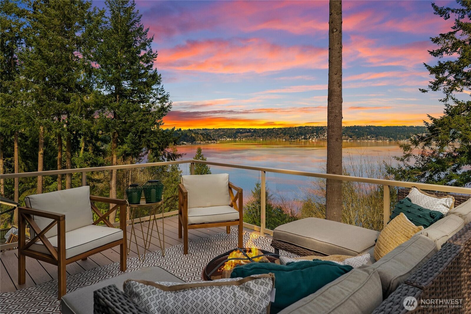 Property Photo: 936 170th Place SE WA 98008