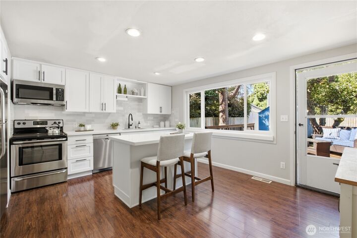 Property Photo:  3209  63rd Avenue SW  WA 98116 
