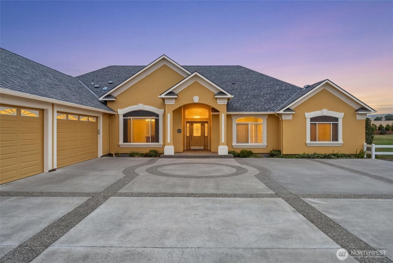 Property Photo: 379 Rosewood Place WA 99362