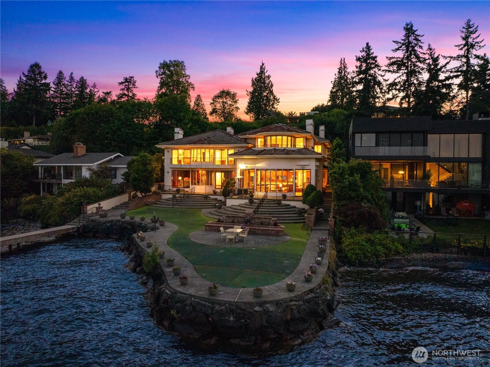 Property Photo: 6669 N NE Windermere Road WA 98115