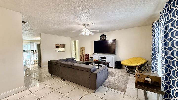 Property Photo:  5913 Corson Place  FL 33463 