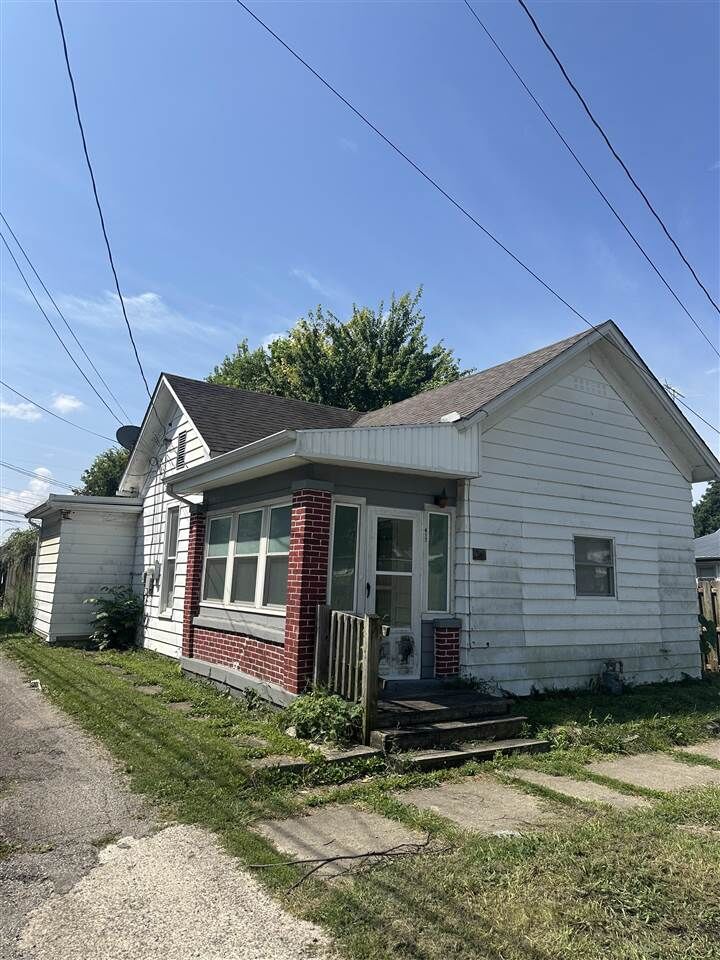 Property Photo:  417 W 9th Street  IN 47331 