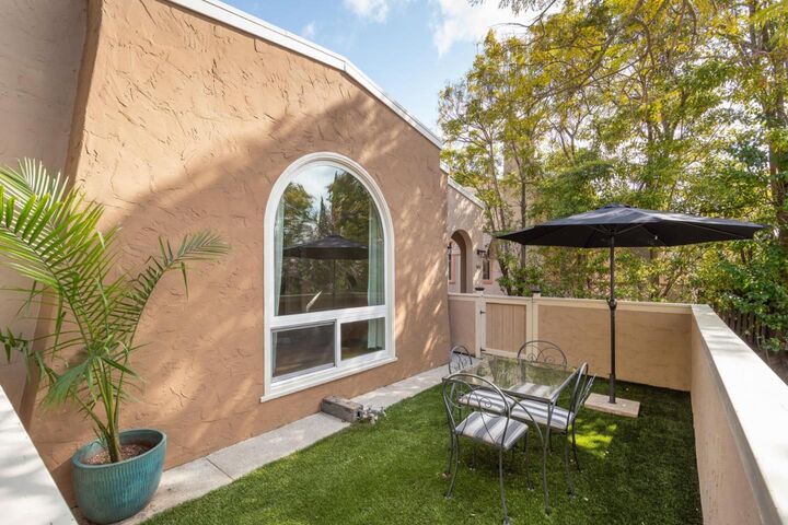 Property Photo:  904 Paloma Avenue  CA 94010 