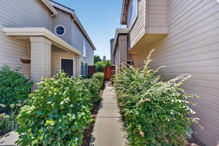 Property Photo:  2953 Carrington Court  CA 95125 