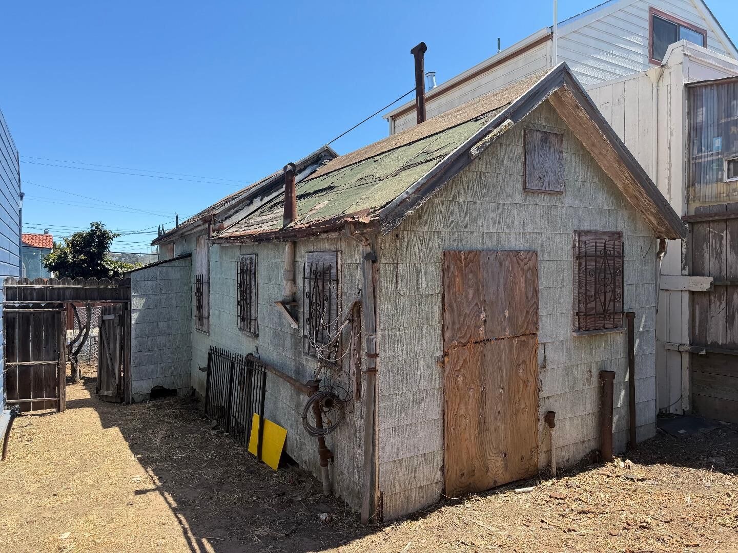 Property Photo: 1279 Gilman Avenue CA 94124