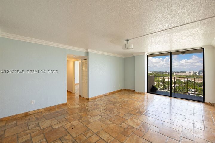 Property Photo: 2350 NE 135th St 1503 FL 33181