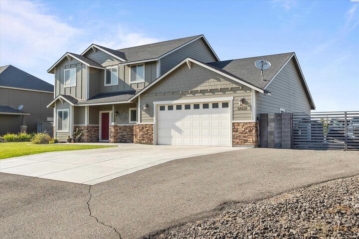 Property Photo: 84622 Summit View Drive WA 99338