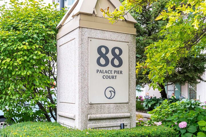 Property Photo:  88 Palace Pier Court 506  ON M8V 4C2 