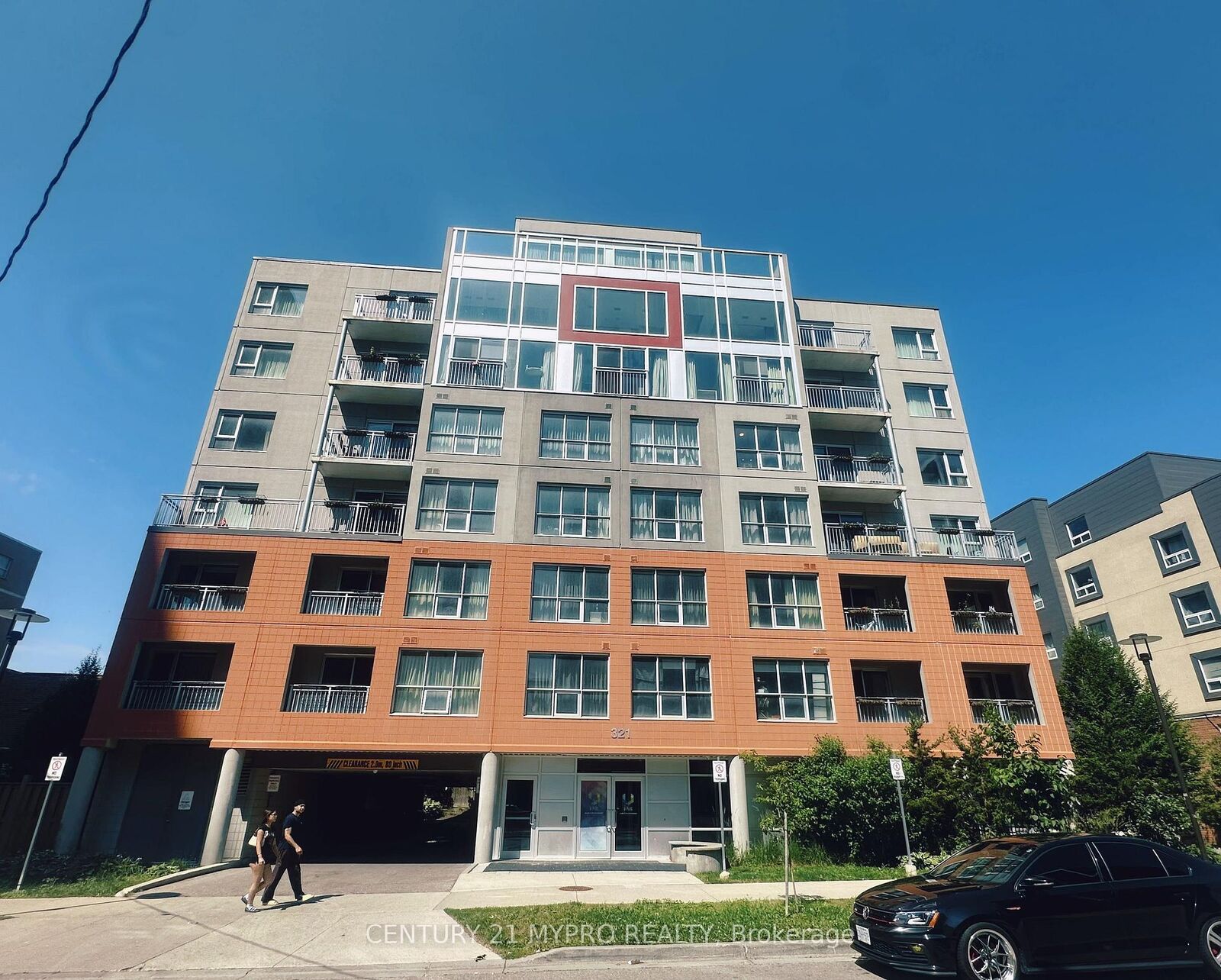 Property Photo:  321 Spruce Street 705  ON N2L 3M6 