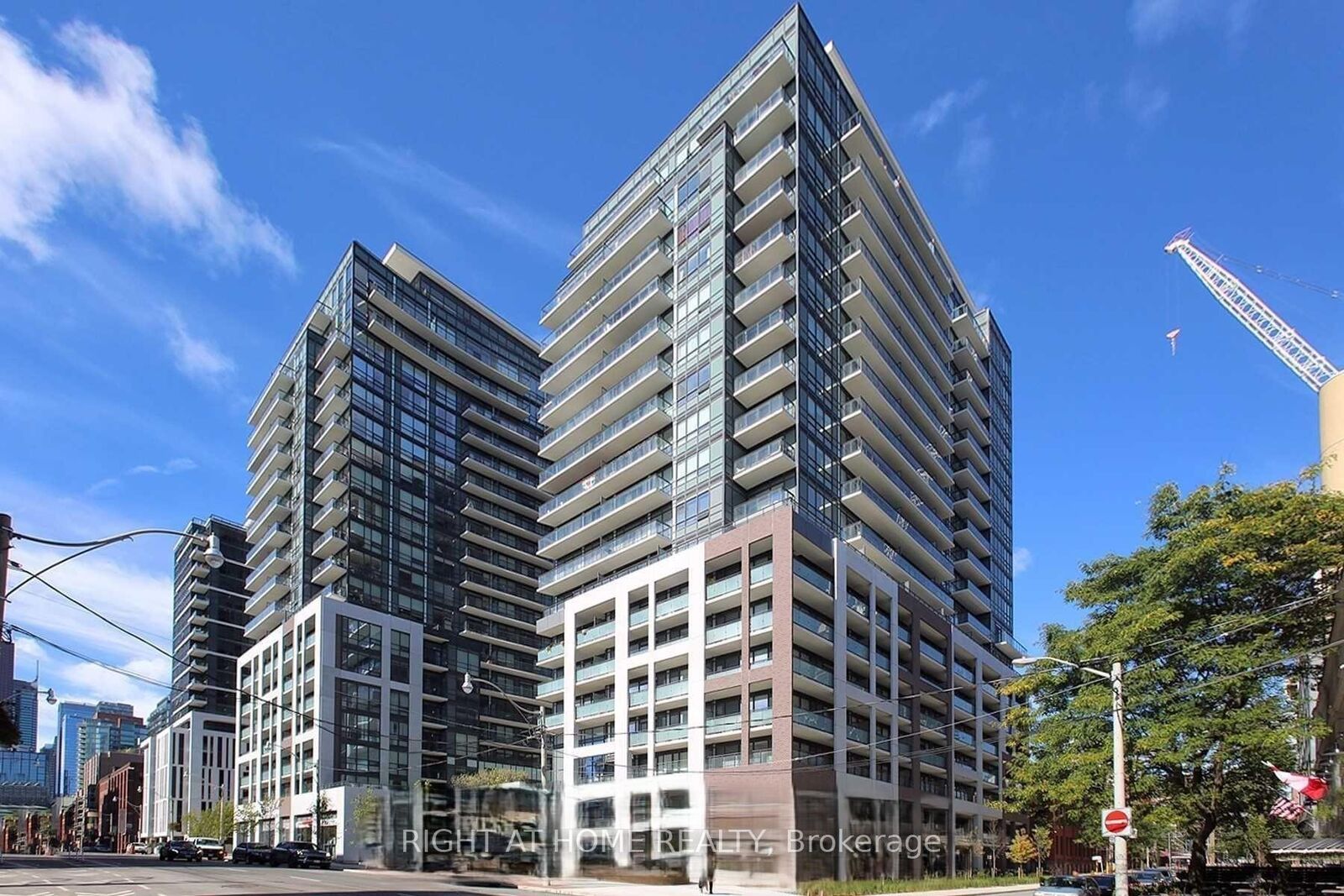 Property Photo:  460 Adelaide Street E 1123  ON M5A 0E7 