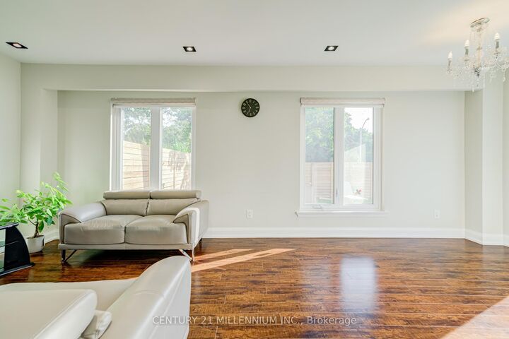 Property Photo: 75 Goldcrest Road ON L6S 1H1