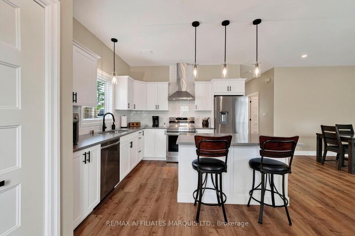 Property Photo: 5401 Woodlands Road ON K0C 1M0