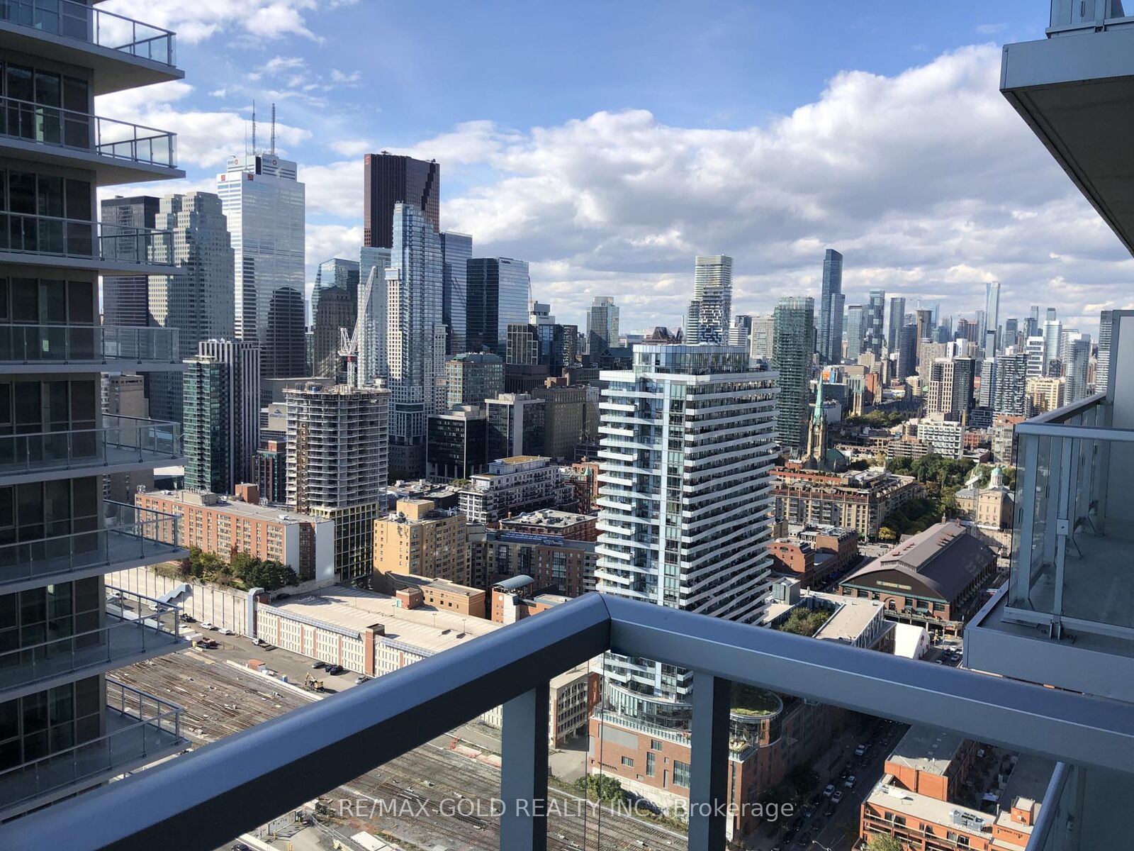 Property Photo: 20 Richardson Street 3405 ON M5A 0S6