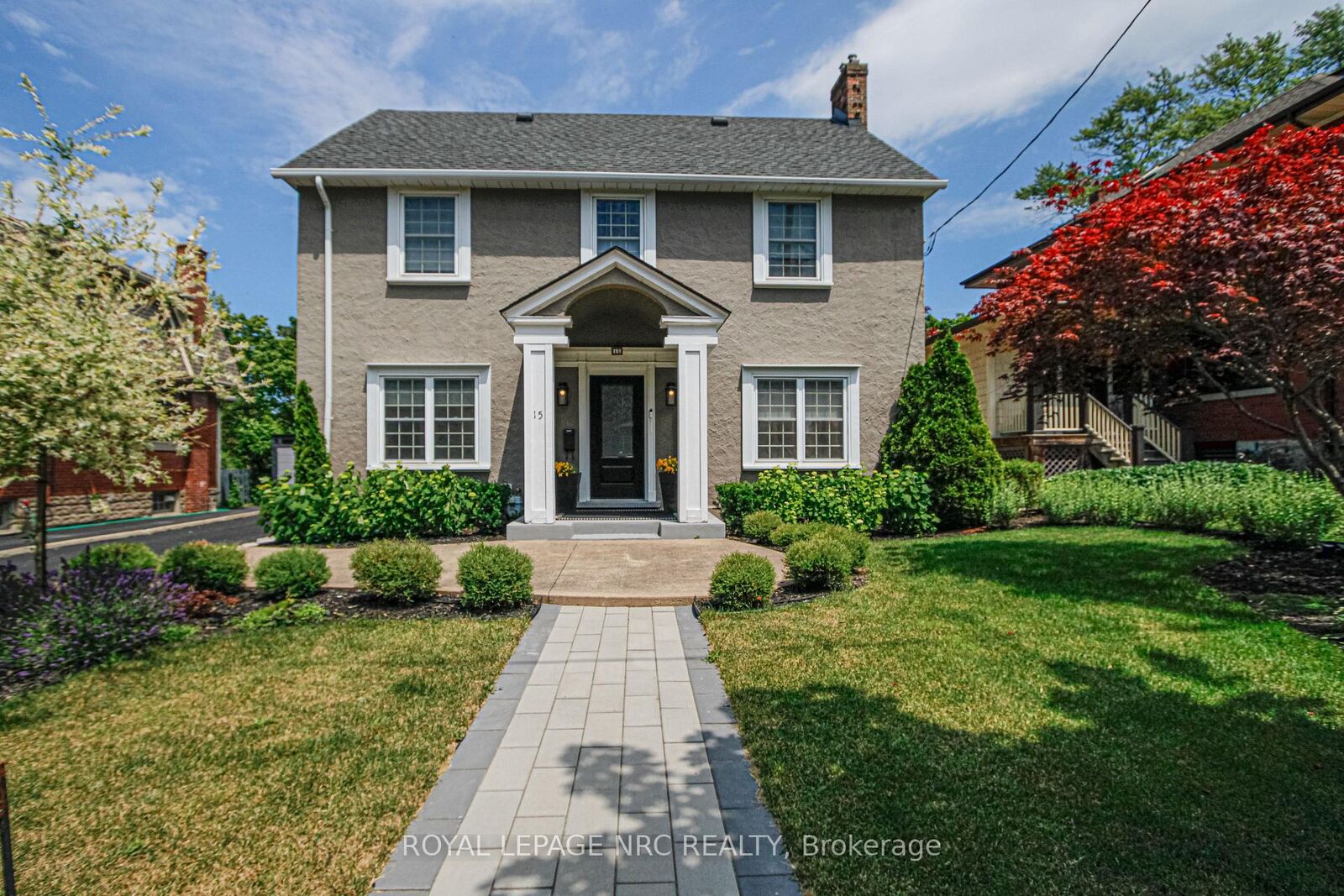 Property Photo:  15 South Drive  ON L2R 4T9 