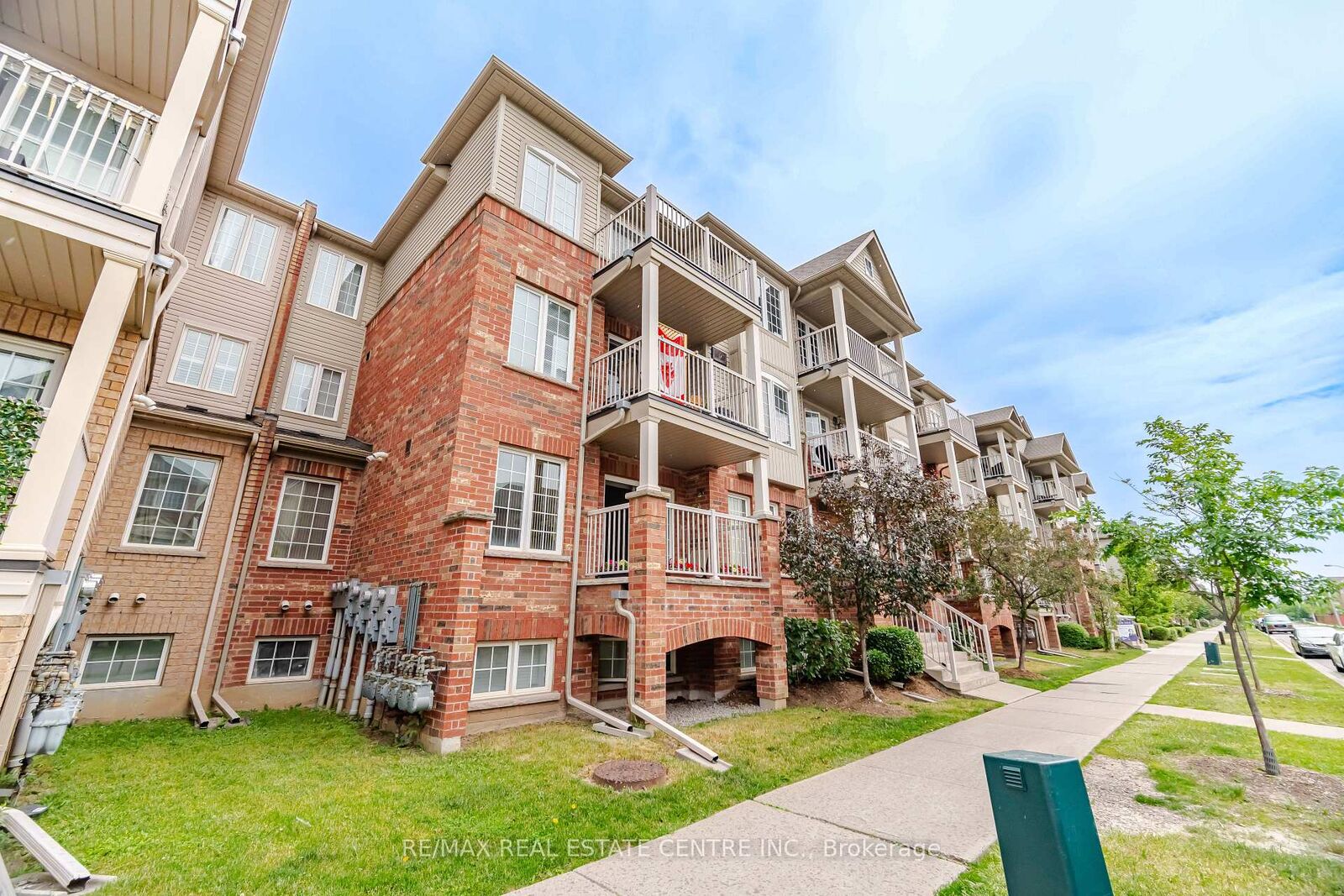 Property Photo: 153 Isaac Devins Boulevard 2 ON M9M 0C5