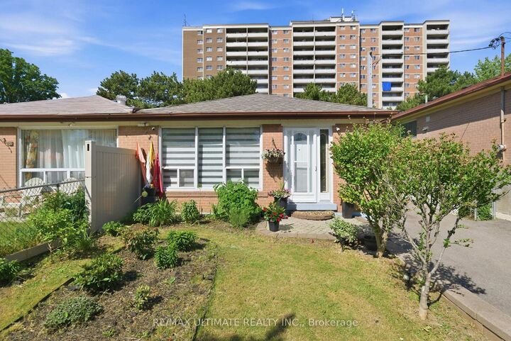 Property Photo: 48 Venetian Crescent ON M3N 2L8