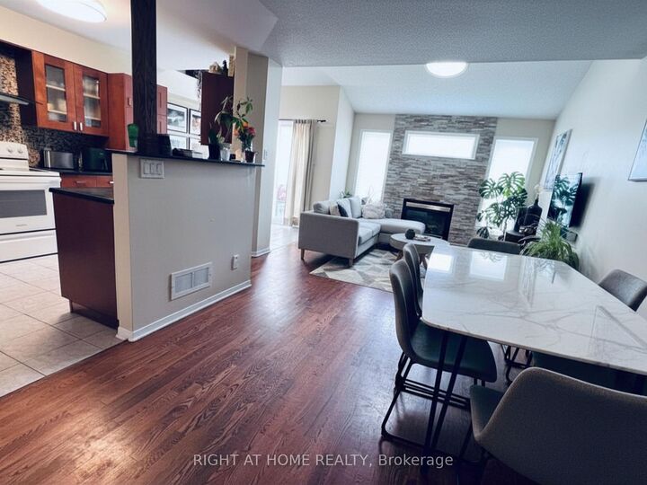 Property Photo:  1741 Jobin Crescent  ON K1J 1C4 