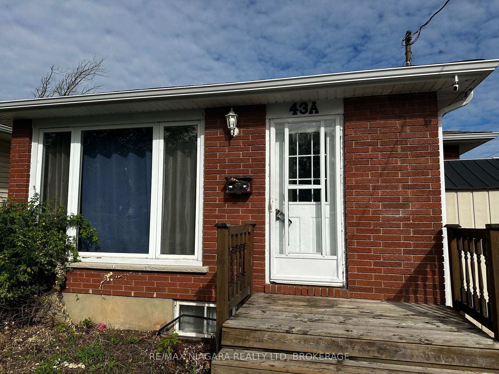 Property Photo:  43A Beachaven Drive Lower  ON L2M 1A6 