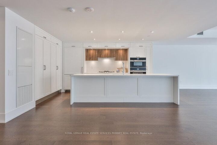 155 Merchants' Wharf N/A 214 — photo 1