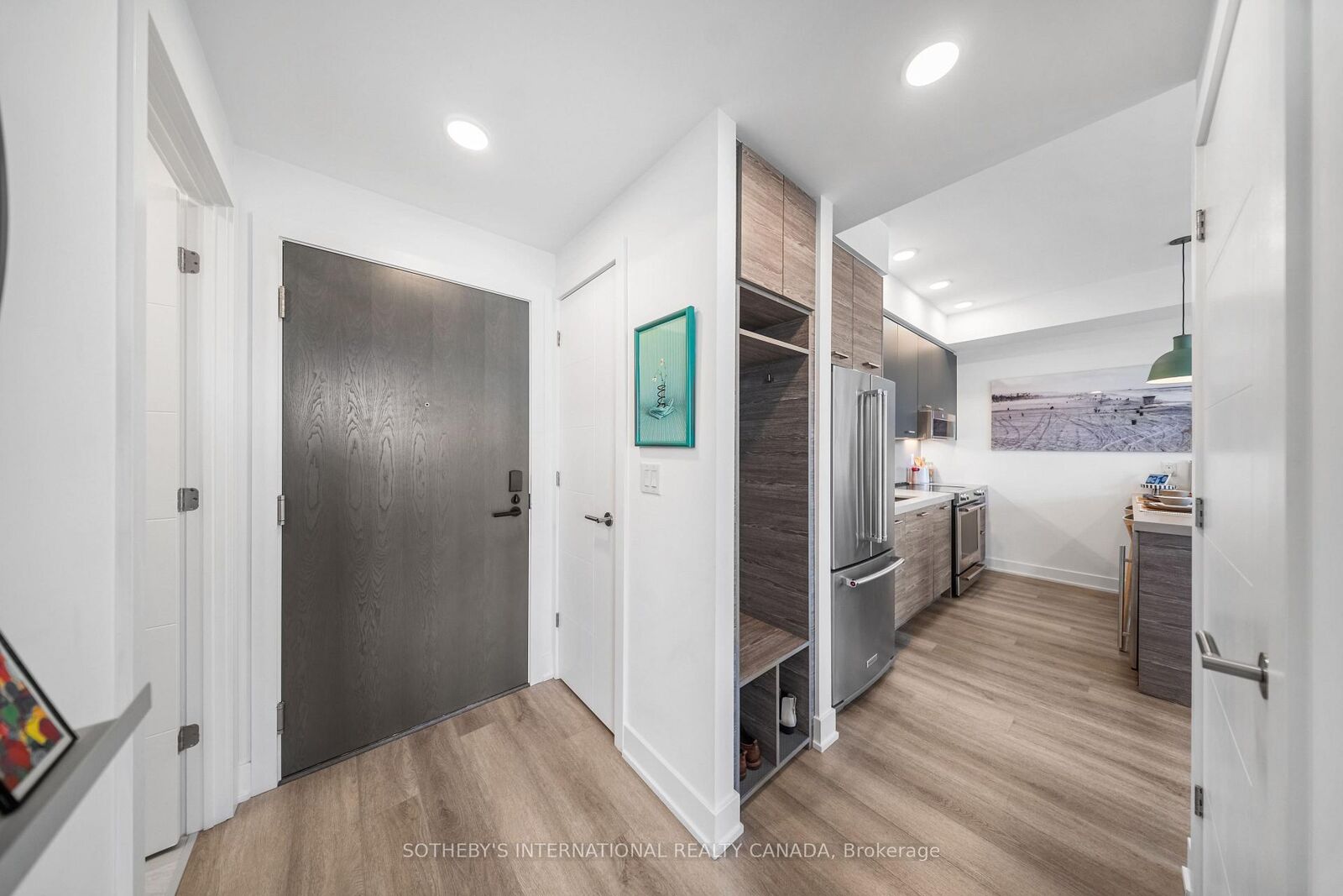 Property Photo:  484 Spadina Avenue 601  ON M5S 0E4 