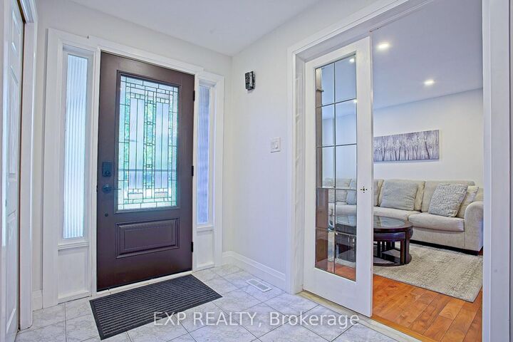 Property Photo: 39 Ainsworth Street ON L8J 1T2