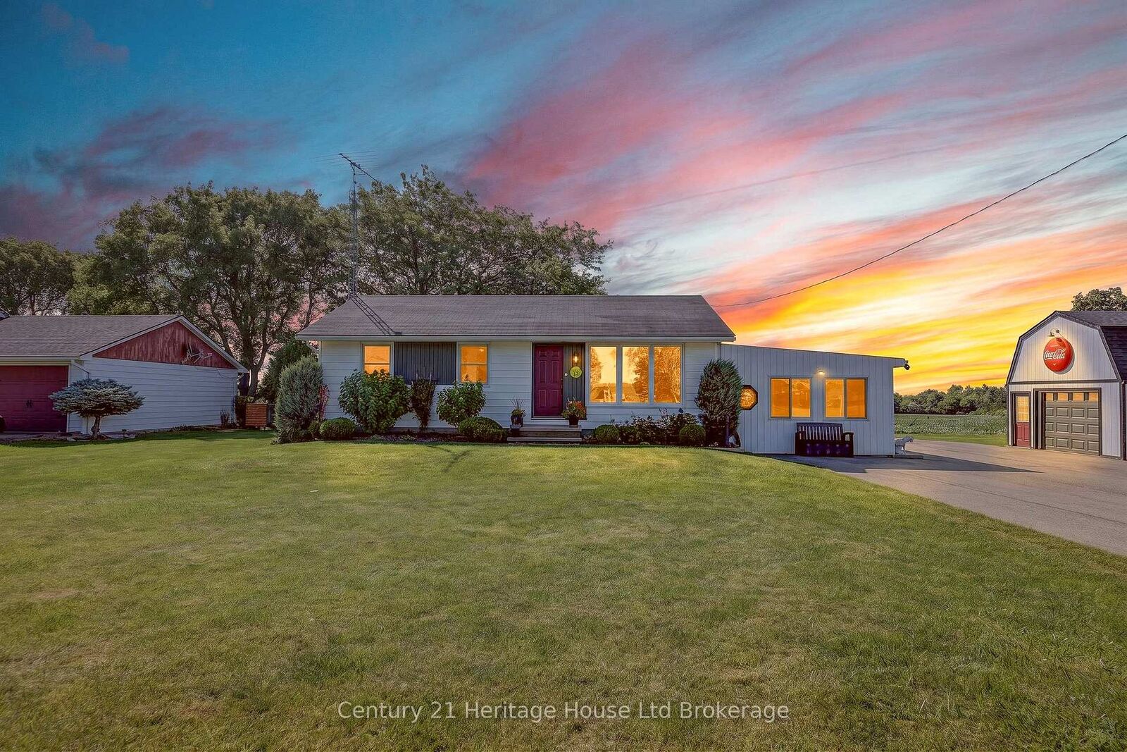 Property Photo:  184726 Cornell Road  ON N4G 4G8 