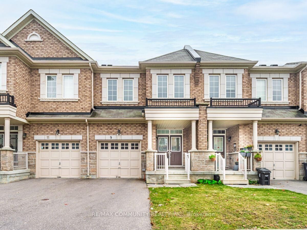 Property Photo:  9 Twinflower Court  ON M1X 2B5 