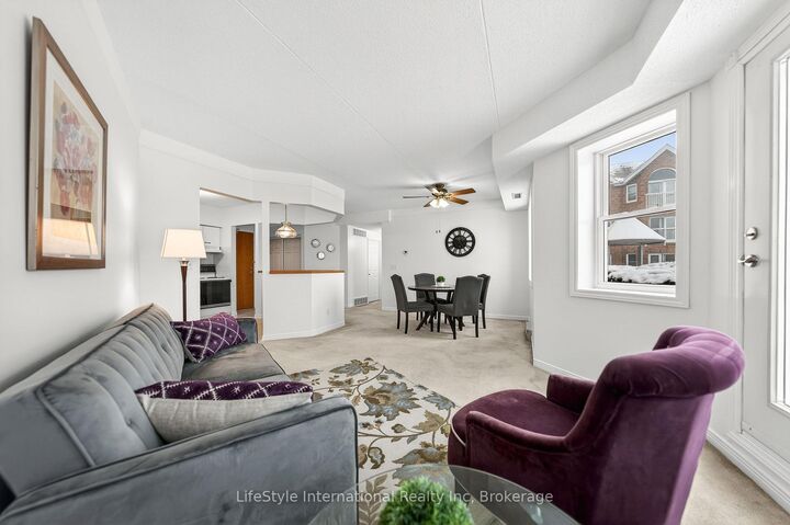 Property Photo: 208 Silvercreek Parkway N 103 ON N1H 8H2