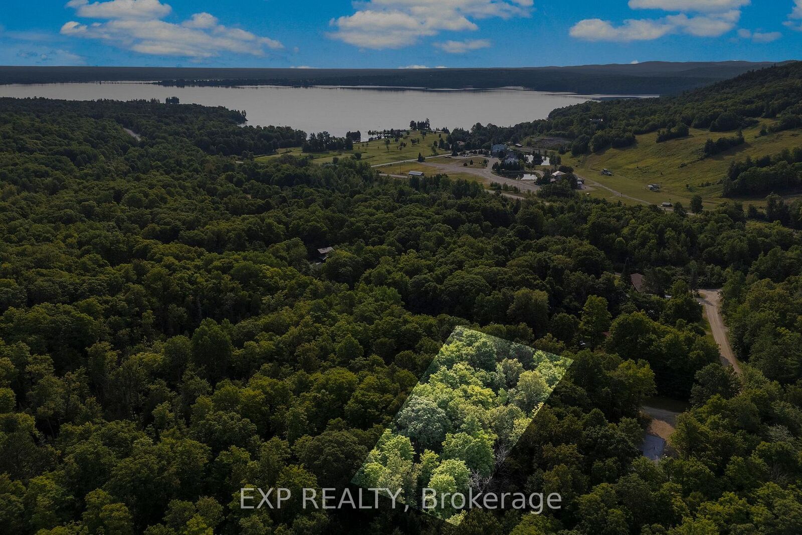 Property Photo:  001 Crestview Drive  ON K0J 1H0 