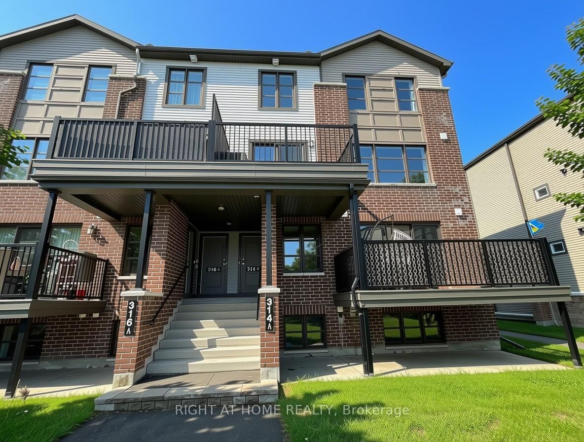 Property Photo:  314 Des Tilleuls Private B  ON K4A 1B7 