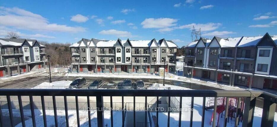 Property Photo: 2635 William Jackson Drive 203 ON L1P 2V8