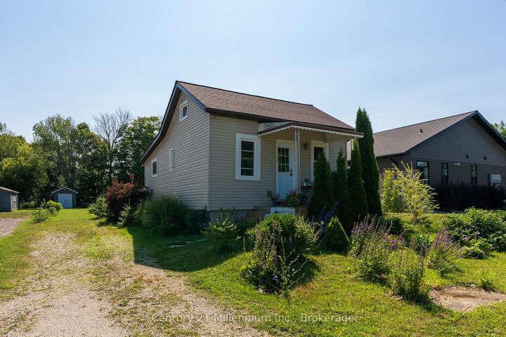 661 Watson Street — photo 1
