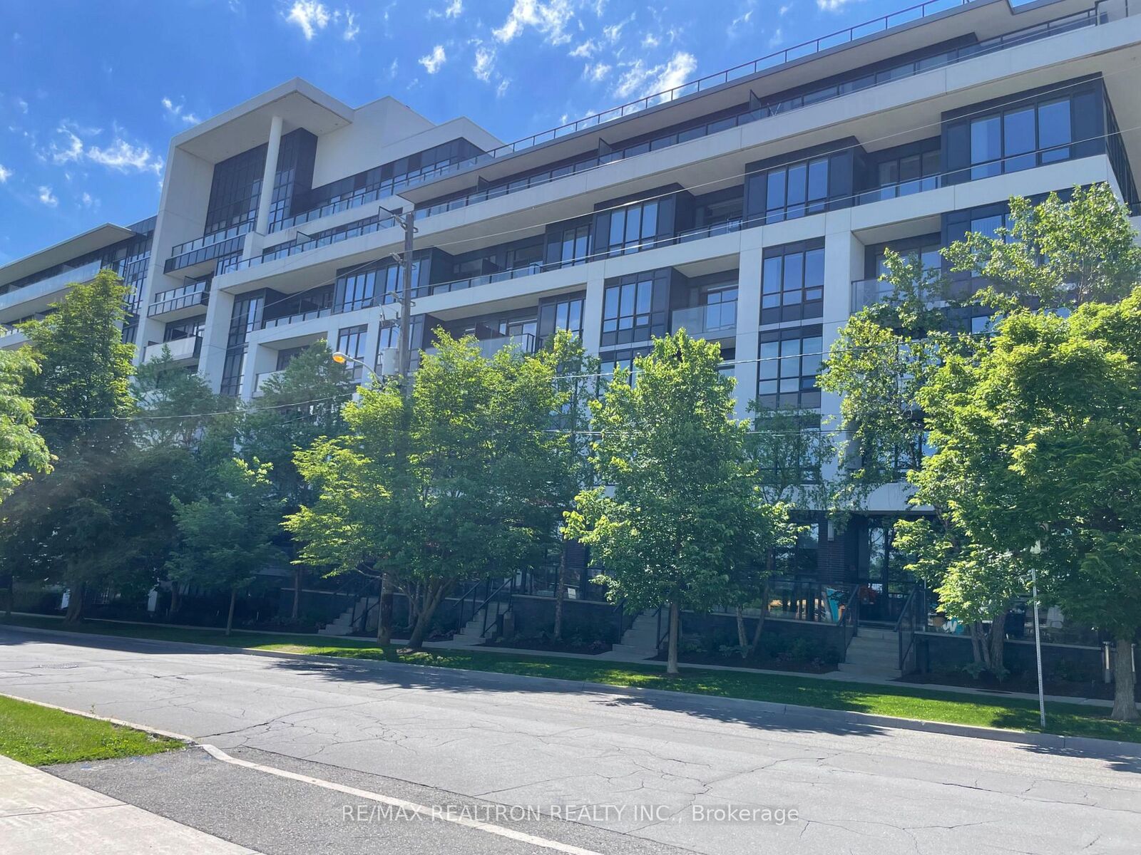Property Photo:  399 Spring Garden Avenue 301  ON M2N 3H6 