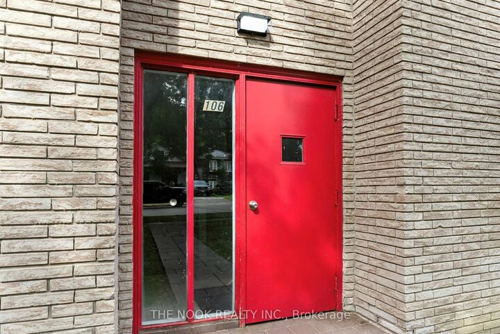 Property Photo:  106 Cromwell Avenue 21  ON L1J 4T6 