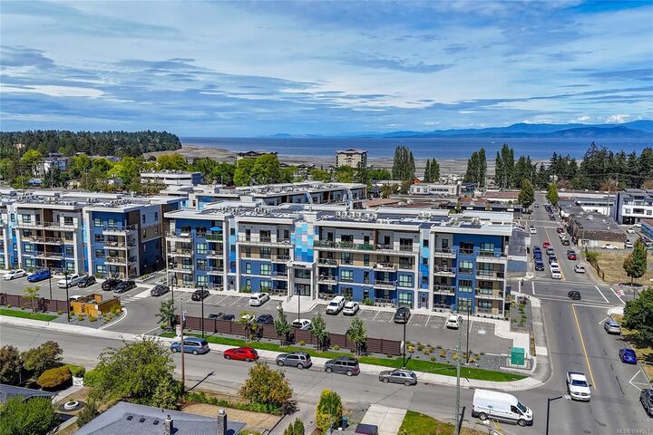 Property Photo: 120 Jensen Ave W #106 BC V9P 0H6