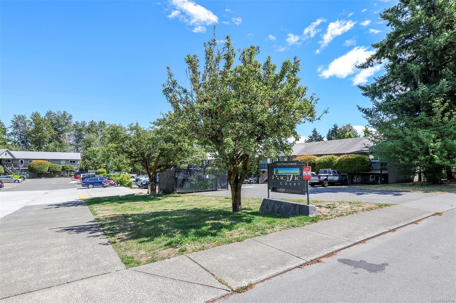 Property Photo: 1520 Piercy Ave #8 BC V9N 3E9