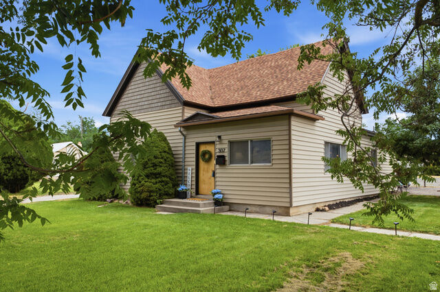 Property Photo:  307 W 400 S  UT 84663 