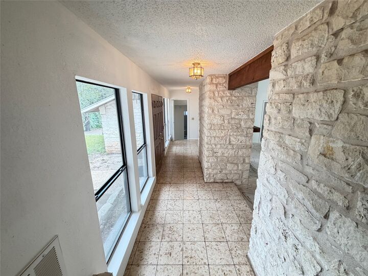 Property Photo:  7509 Hart Lane  TX 78731 