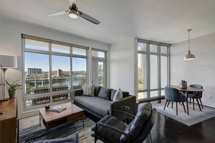 Property Photo: 603 Davis Street 1011 TX 78701