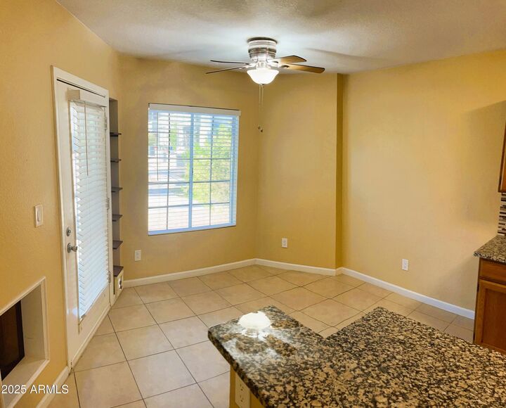 Property Photo:  255 S Kyrene Road Unit 115  AZ 85226 