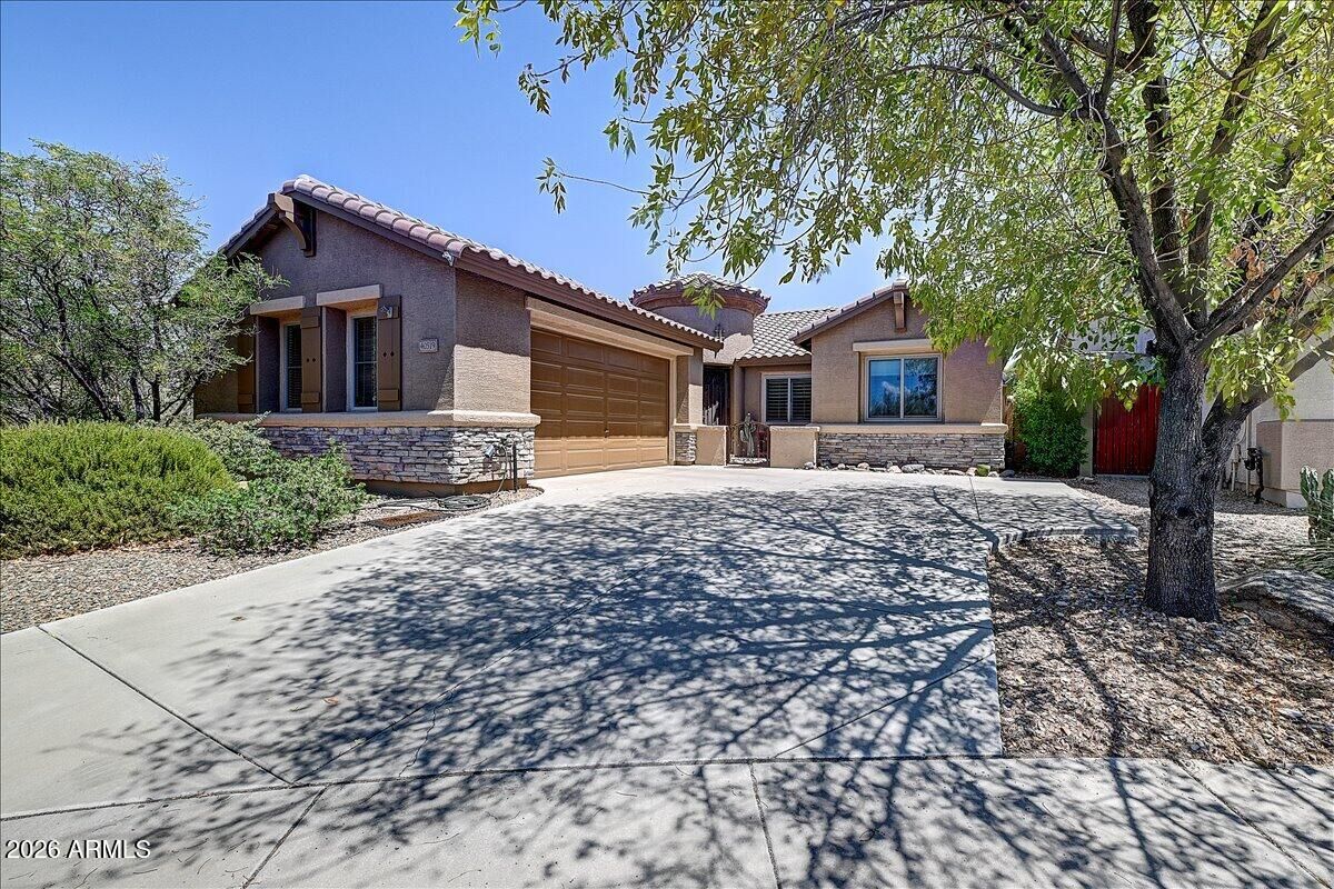 Property Photo: 40519 N Mill Creek Court AZ 85086