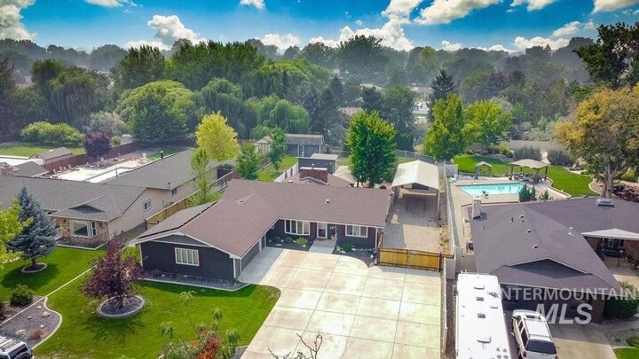 Property Photo: 2120 Idaho Avenue ID 83605