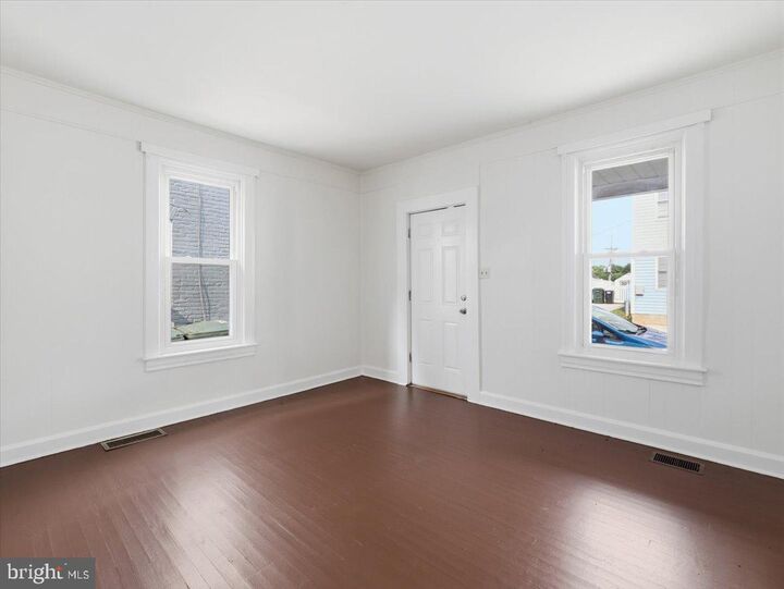 Property Photo:  204 N Cannon Avenue  MD 21740 
