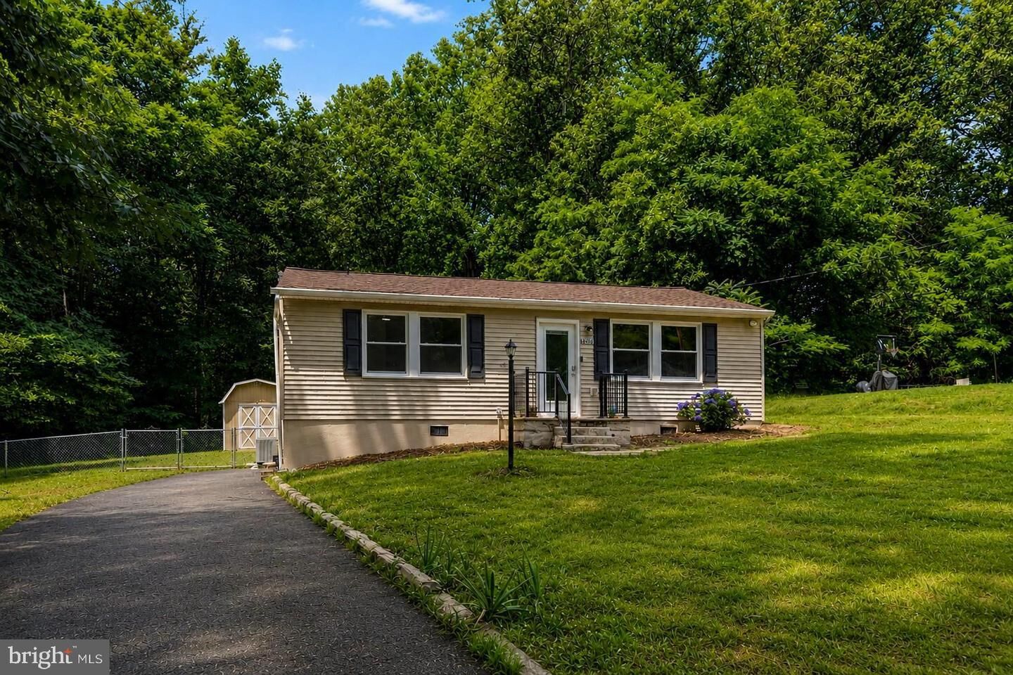 Property Photo: 8595 Fairground Road MD 20611